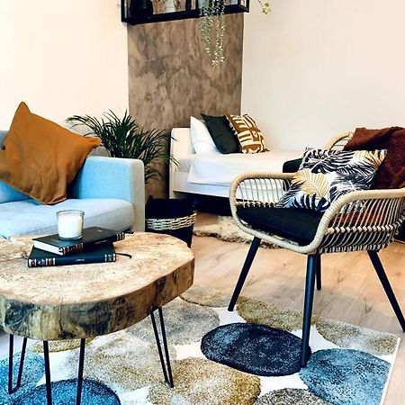 Heart Of The City - Modern Studio With Balcony Apartment Букурещ Екстериор снимка