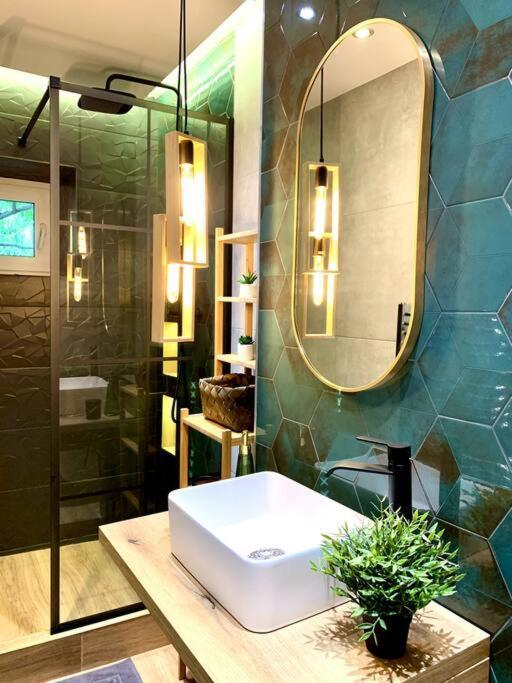 Heart Of The City - Modern Studio With Balcony Apartment Букурещ Екстериор снимка